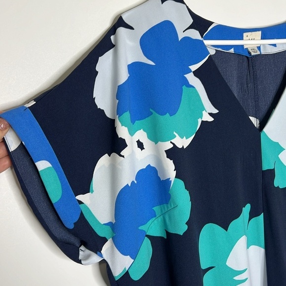 A New Day xxl Floral V Neck Shift Dress - Picture 2 of 7